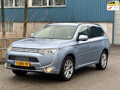 Mitsubishi Outlander - 2.0 PHEV Instyle Clima NAVI Camera NAP APK