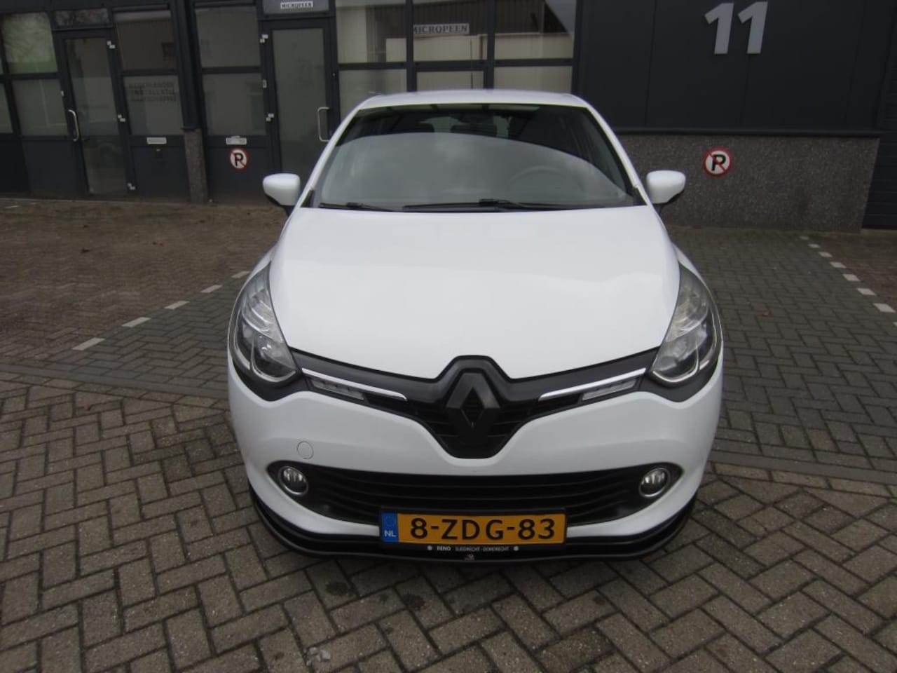 Renault Clio - 0.9 TCe Expression 2014 Navi 5-Deurs Airco NAP! APK! - AutoWereld.nl