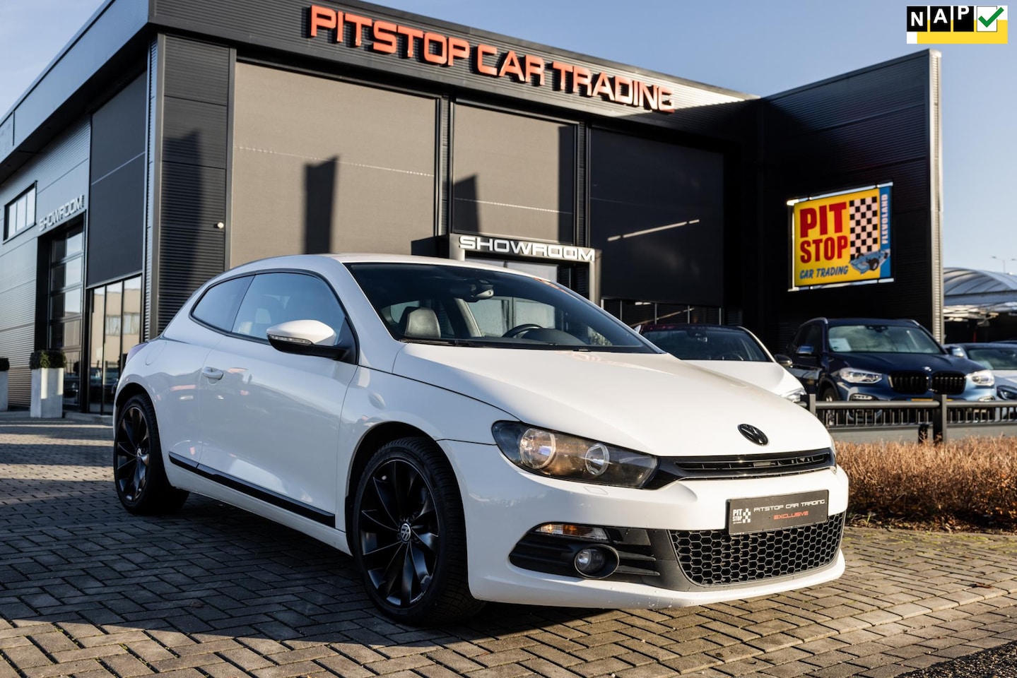 Volkswagen Scirocco - 1.4 TSI Highline 1.4 TSI Highline, 161 PK, Ketting v.v. DAB! - AutoWereld.nl