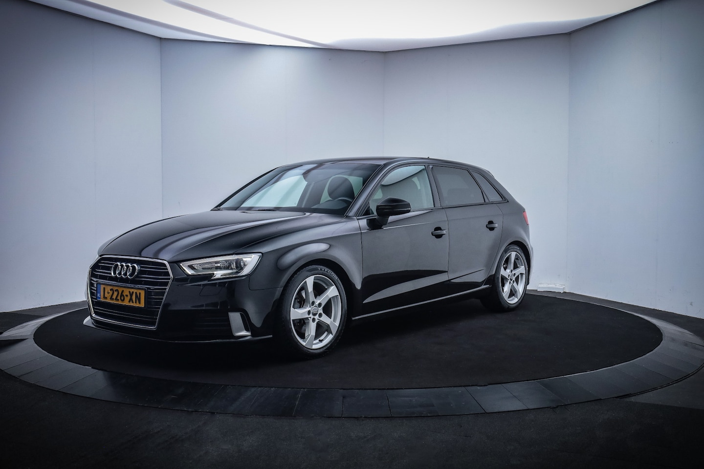 Audi A3 Sportback - 1.0TFSI Design Pro Line XENON/NAVI/STOELVERW/CLIMA/CRUISE/PDC V+A/LMV 17'' - AutoWereld.nl