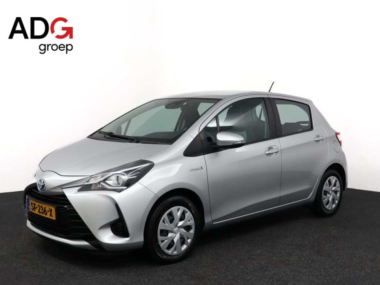 Toyota Yaris - 1.5 Hybrid Aspiration | Airco | Cruise Control | Centrale vergrendeling | Bluetooth| Achte - AutoWereld.nl