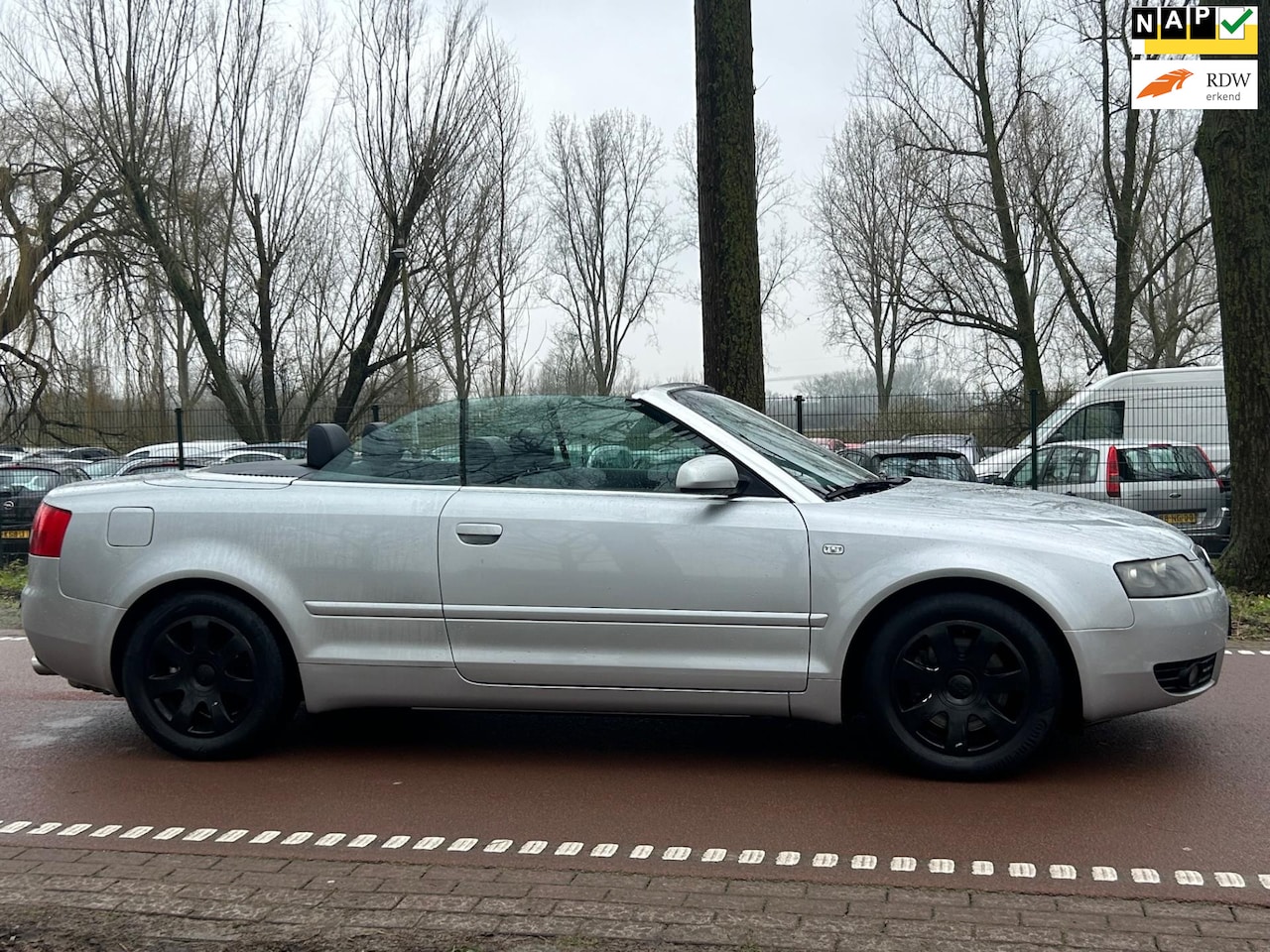 Audi A4 Cabriolet - 2.4 V6 Exclusive AUTOMAAT!CABRIO!LEDER!KOOPJE! - AutoWereld.nl