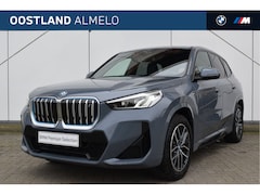 BMW iX1 - xDrive30 High Executive M Sport / Trekhaak / Sportstoelen / Stoelverwarming / Adaptief M O