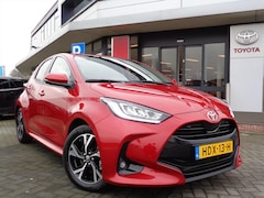 Toyota Yaris - Hybrid 115 CVT First Edition | Parkeersensoren | Stuurverwarming | Stoelverwarming | Camer