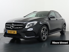 Mercedes-Benz GLA-Klasse - 180 AMG Business Solution | Achteruitrij Camera | Night Pakket | Stoelverwarming Voor | Ke