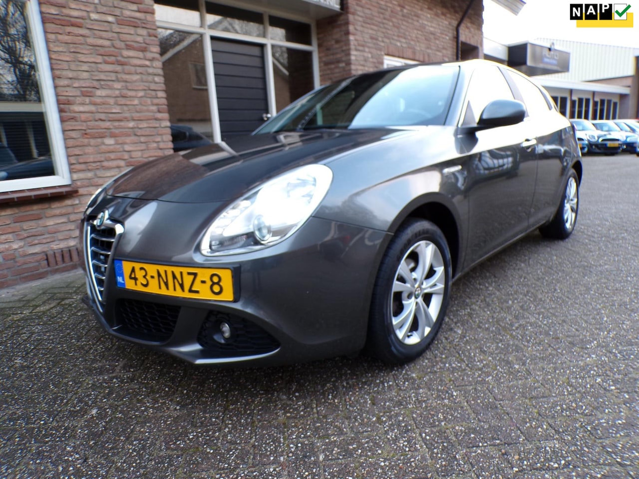 Alfa Romeo Giulietta - 1.4 T Distinctive 1.4 T Distinctive - AutoWereld.nl