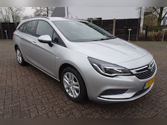 Opel Astra Sports Tourer - 1.0 Online Edition 1.0 TURBO SPORTSWAGON 105 pk * AIRCO * NAVI * PDC *