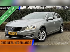 Volvo V60 - 2.4 D6 AWD 280PK Plug-In Hybrid Summum 1ste eig. Dealer Onderhouden