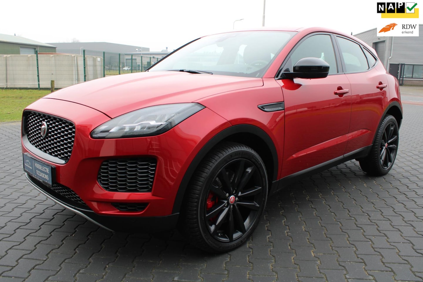 Jaguar E-Pace - P250 AWD Panoramadak Trekhaak Afneembaar - AutoWereld.nl