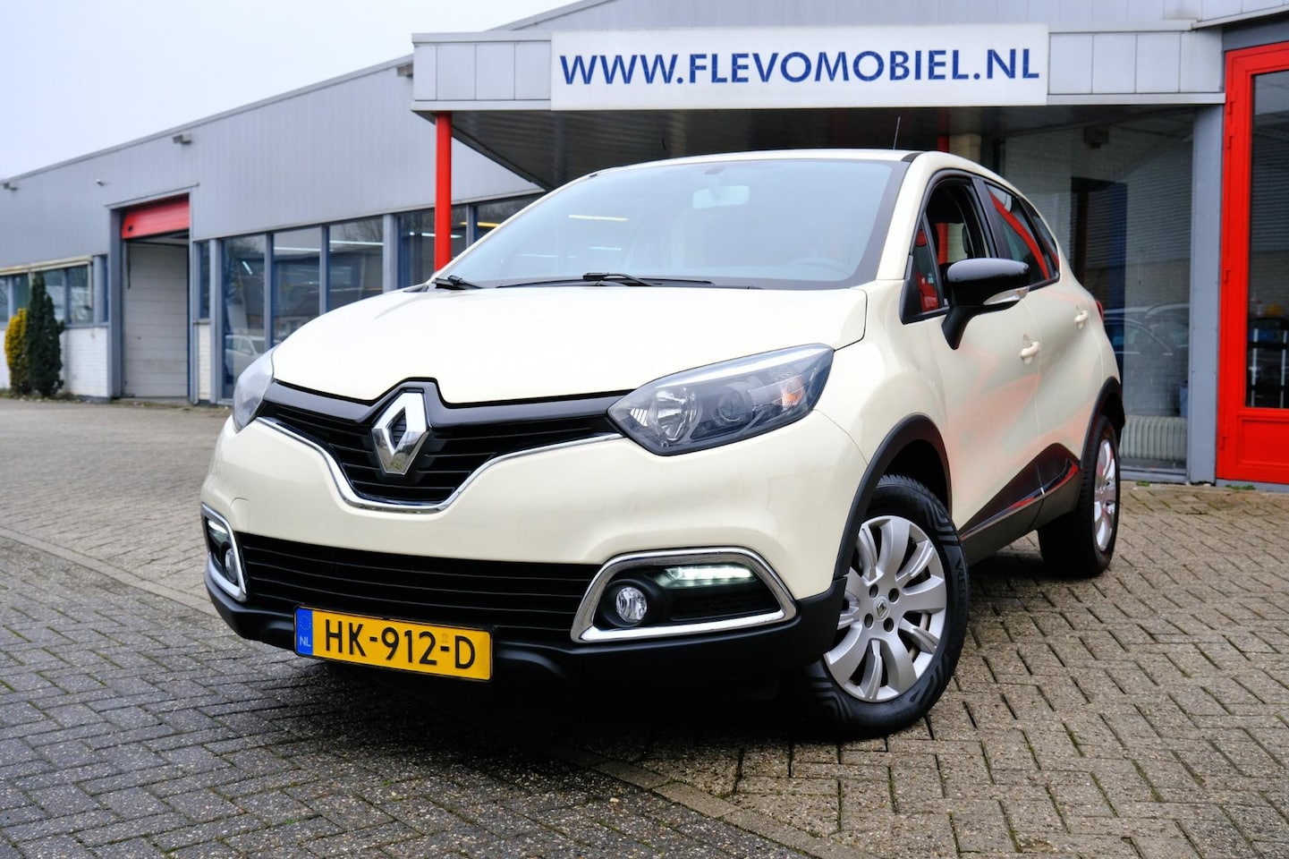 Renault Captur - 0.9 TCe Expression *36.500km!* Airco|1e Eig|Cruise|LMV - AutoWereld.nl