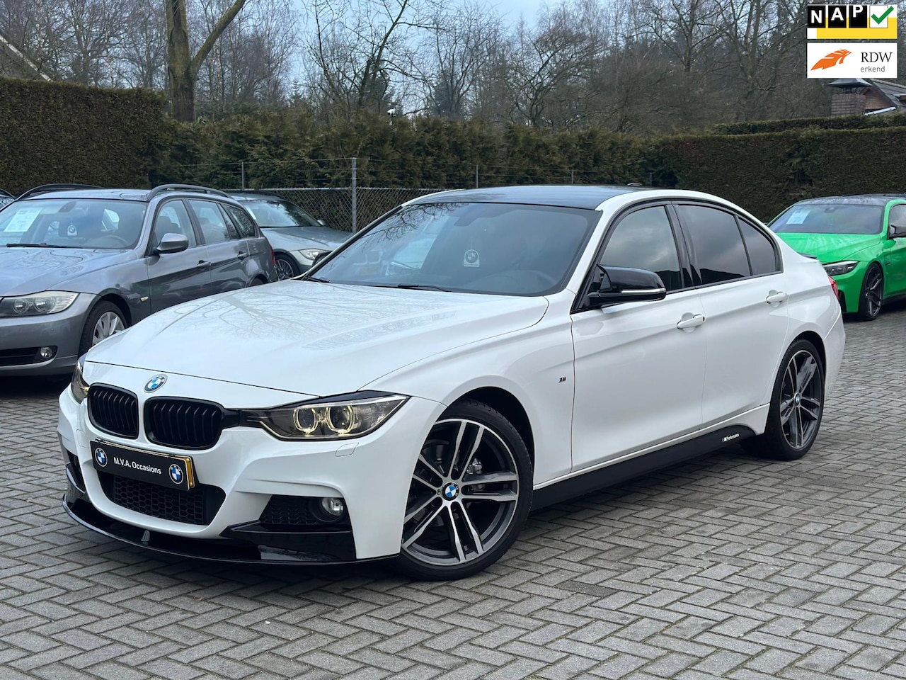 BMW 3-serie - 316i Executive M Sport|Nwe Ketting + Klepseals|Groot Navi|Cruise control|Aut.|Climate cont - AutoWereld.nl