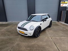 MINI One - 1.4 Anniversary Nieuwe distr/grote beurt