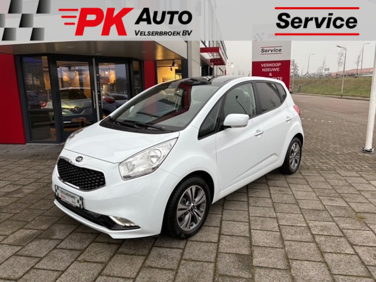 Kia Venga - 1.6 CVVT ExecutiveLine "| Navi | Cruise | Pano | 46.924 km Dealeronderhouden - AutoWereld.nl