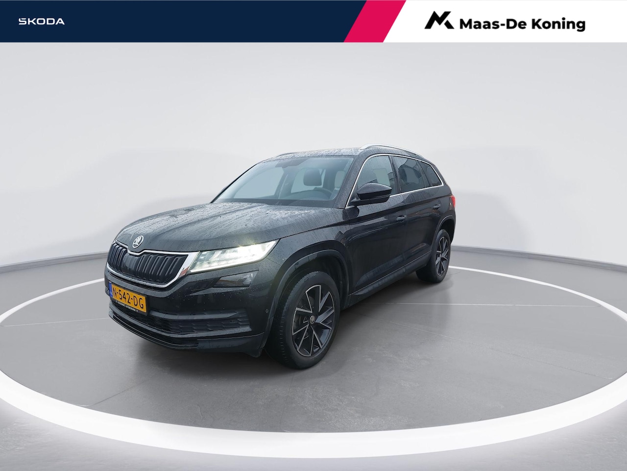 Skoda Kodiaq - 1.5 TSI Business Edition 7p. 150 PK l Wegklapbare trekhaak l Elektrisch verstelbare voorst - AutoWereld.nl