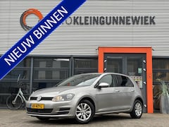 Volkswagen Golf - 1.2 TSI Highline / Navi / Cruise Control Adaptief / Parkeersensoren Voor + Achter /