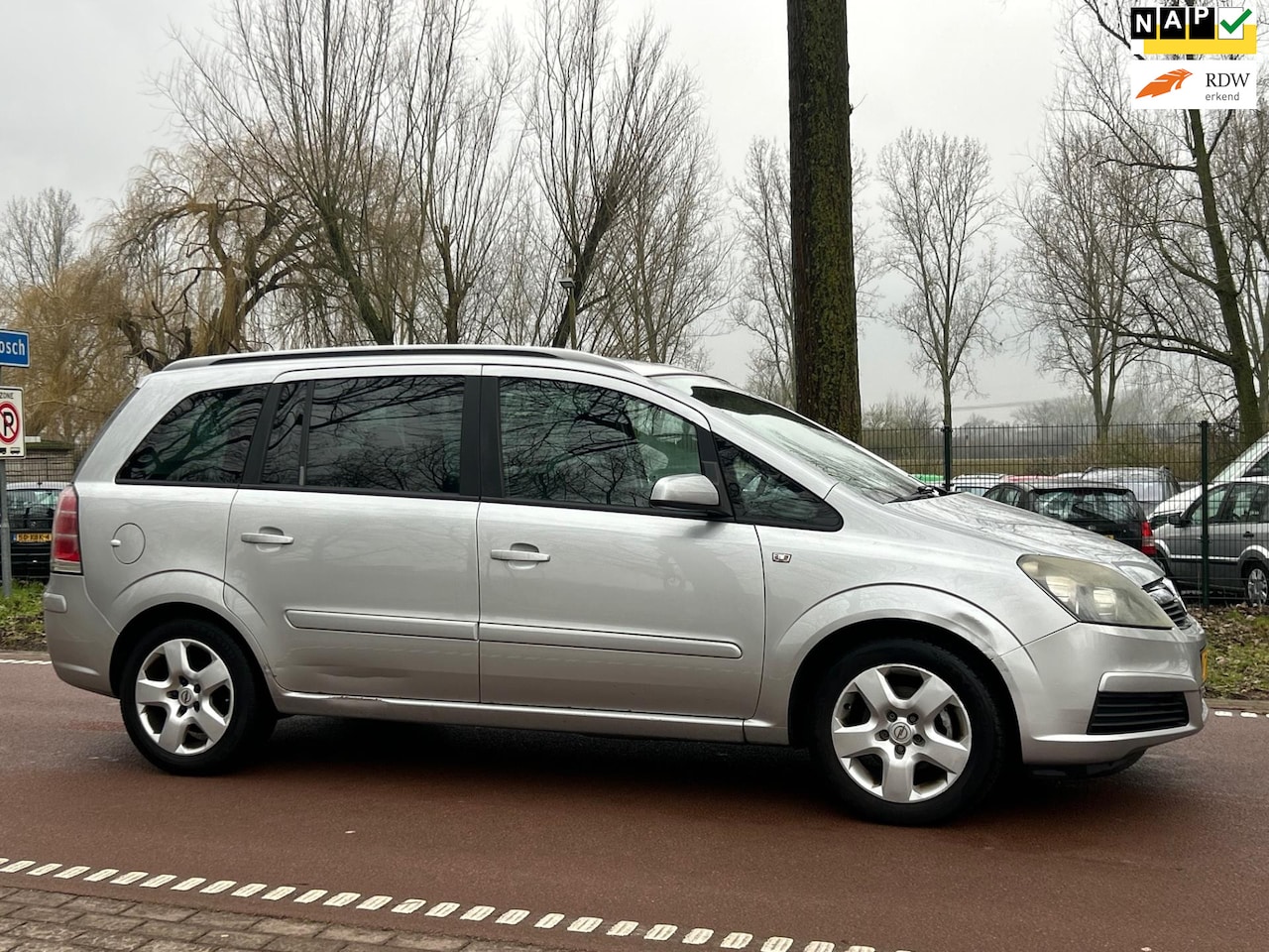 Opel Zafira - 1.8 Executive AIRCO!APK!KOOPJE - AutoWereld.nl