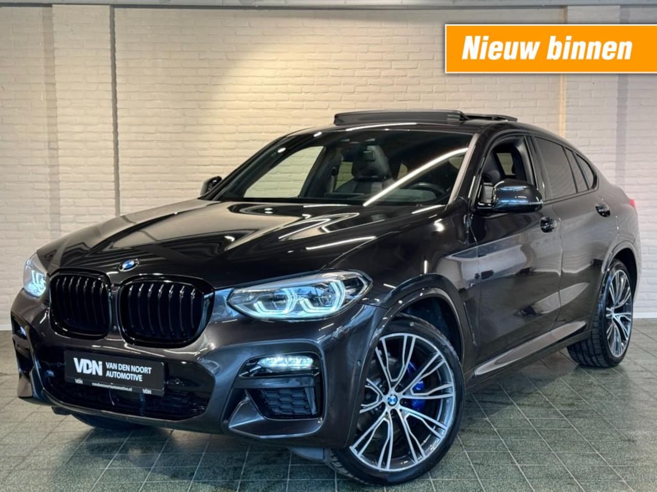 BMW X4 - M40i xDrive High Executive 360pk Vol Opties Pano Sportstoel 360 - AutoWereld.nl