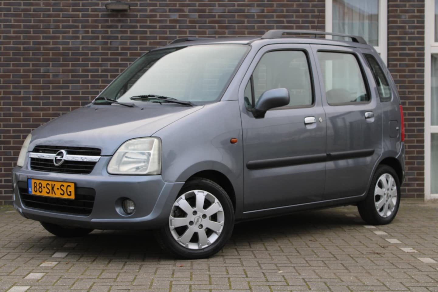 Opel Agila - 1.2-16V Flexx cool-airco-lmv-weinig km-trekhaak - AutoWereld.nl