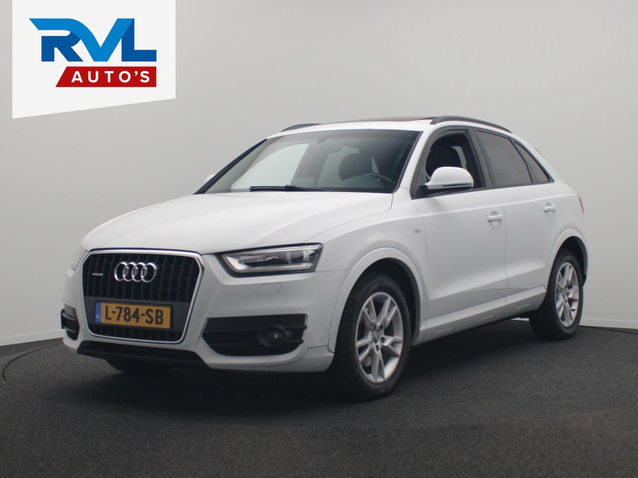 Audi Q3 - 2.0 TDI Automaat quattro *S-Line* Pano Climate Stoelverwarming Cruise Leder - AutoWereld.nl