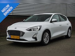 Ford Focus - 1.0 EcoBoost 125PK Titanium Business Winter-Pack/Rijklaarprijs