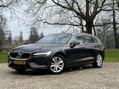 Volvo V60 - B3 Momentum Business, Camera, Leer, Trekhaak