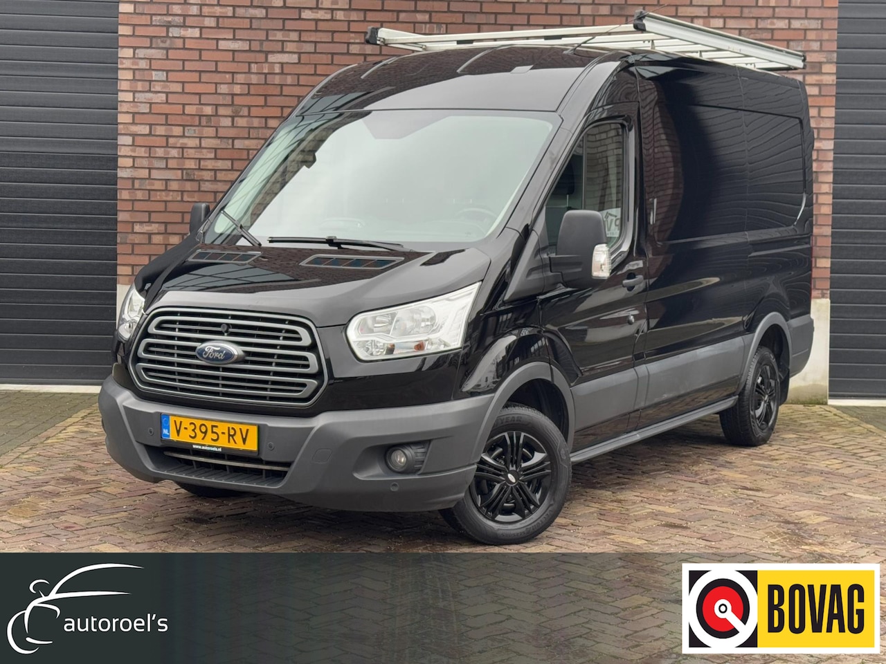 Ford Transit - 290 2.0 TDCI L2H2 / Trekhaak / 3-Persoons / PDC voor + achter / RVS Imperial + Trap / LED- - AutoWereld.nl