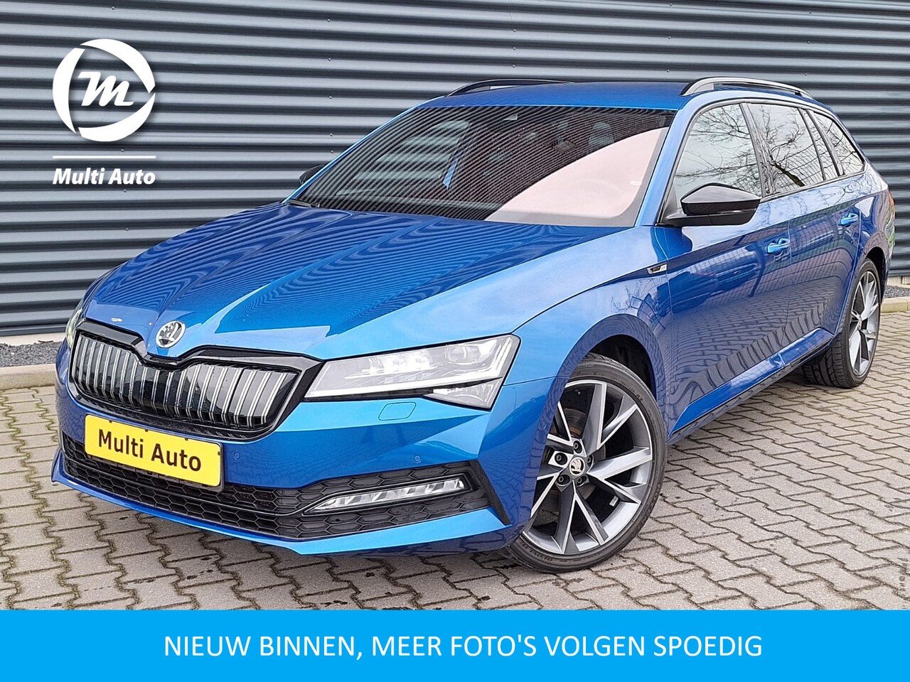 Skoda Superb Combi - 1.4 TSI iV Sportline Business Plug In Hybrid PHEV | Carplay | Trekhaak af Fabriek  | Adapt - AutoWereld.nl