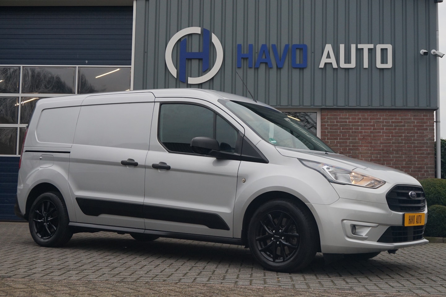 Ford Transit Connect - 1.0 Benzine L2 Trend, AIRCO, 3-ZITS, BTW-VRIJ / MARGE - AutoWereld.nl