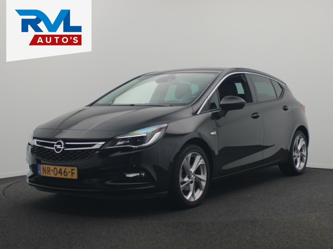 Opel Astra - 1.4 Turbo 150pk Innovation Stoelverwarming* Trekhaak* Camera Stuurverwarming - AutoWereld.nl