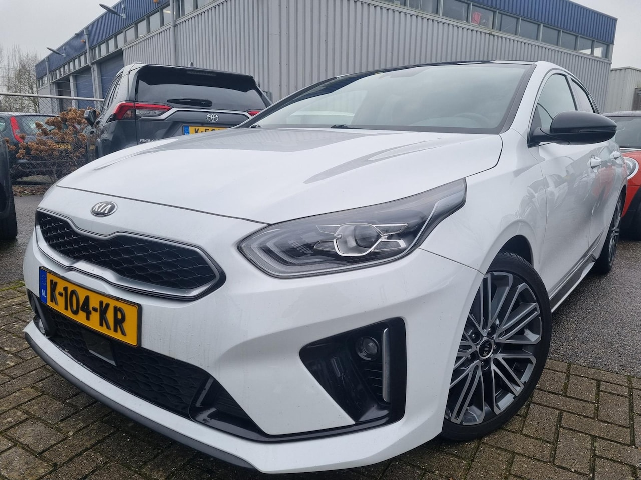 Kia Pro cee'd - 1.4 T-GDI GT-PlusLine Panodak Leder Automaat - AutoWereld.nl