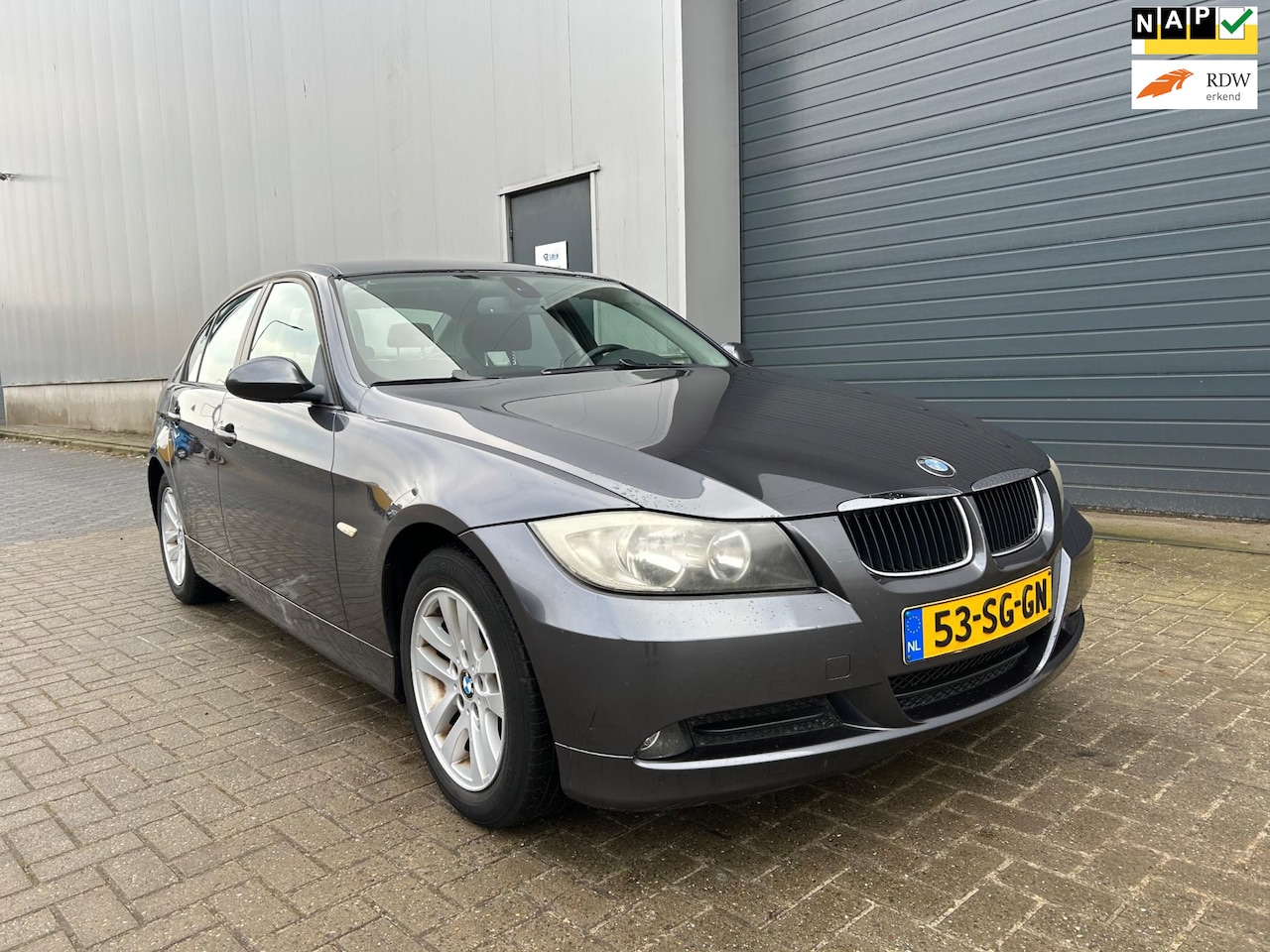 BMW 3-serie - 318i Dynamic EXE CLIMA NAP PDC 2006 - AutoWereld.nl