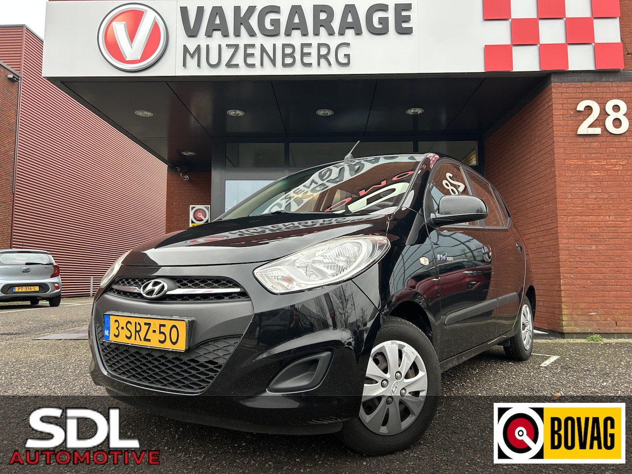 Hyundai i10 - 1.0 i-Drive Cool // AIRCO // ELEK. RAMEN - AutoWereld.nl