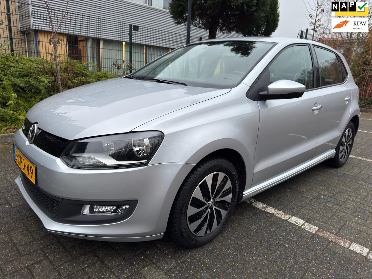 Volkswagen Polo - 1.4 TDI BlueMotion / Navi / Airco / 5-drs - AutoWereld.nl