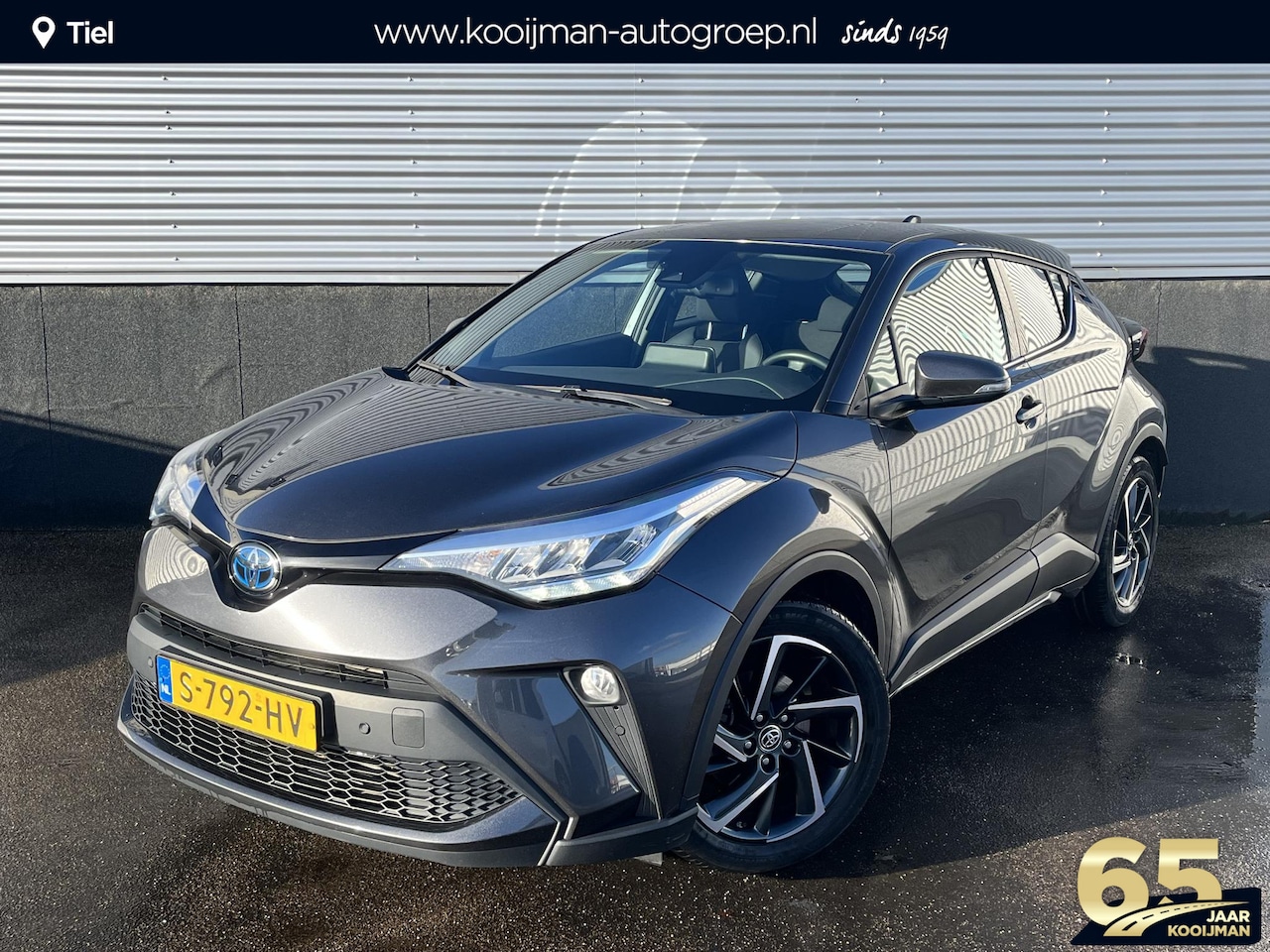 Toyota C-HR - 2.0 Hybrid Dynamic CVT-Automaat Incl: AppleCarplay / AndroidAuto, climate control, Adaptie - AutoWereld.nl