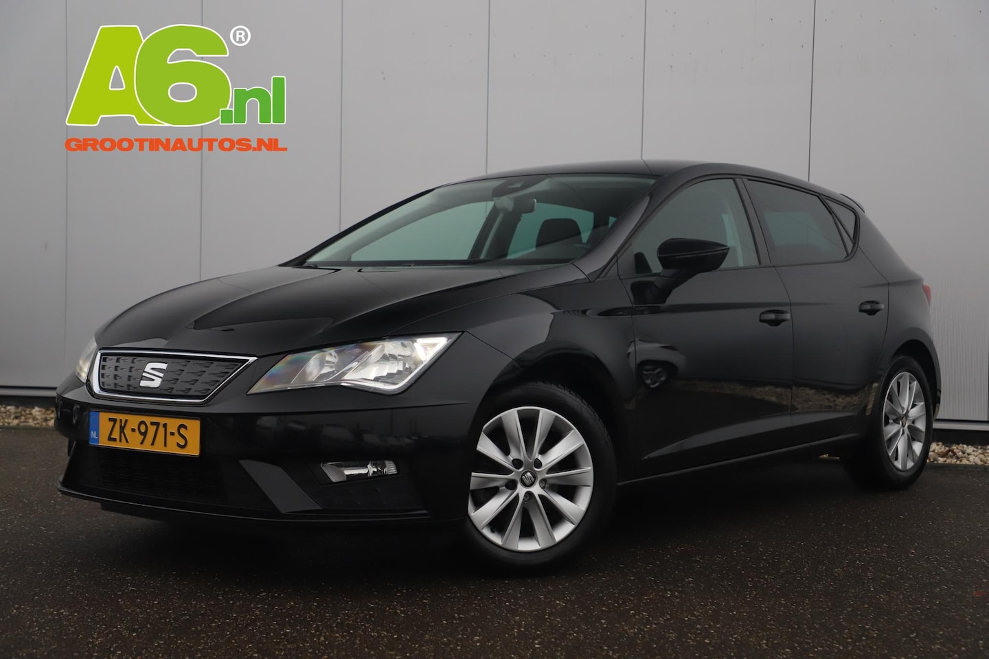 Seat Leon - 1.0 EcoTSI Style Business Intense Automaat Virtual Cockpit Keyless Carplay Android Navigat - AutoWereld.nl