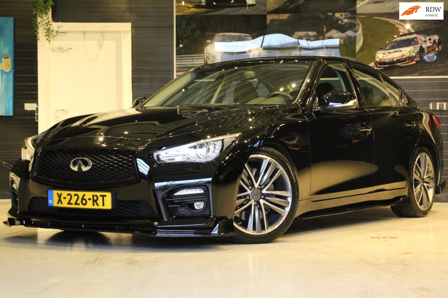 Infiniti Q50 - 3.0t Red Sport 405 PK - PRIJS NL €29.445,- - LEDER - MAXTON - MEMORIE + ELEK STOELEN - PDC - AutoWereld.nl