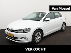 Volkswagen Polo - 1.0 MPI Comfortline | Trekhaak | Airco | Cruise Control | Radio | Carplay