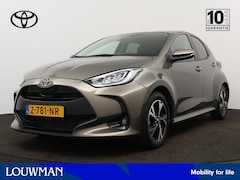 Toyota Yaris - 1.5 Hybrid 115 First Edition | Navigatie | LED | Climate Control | LM Velgen |