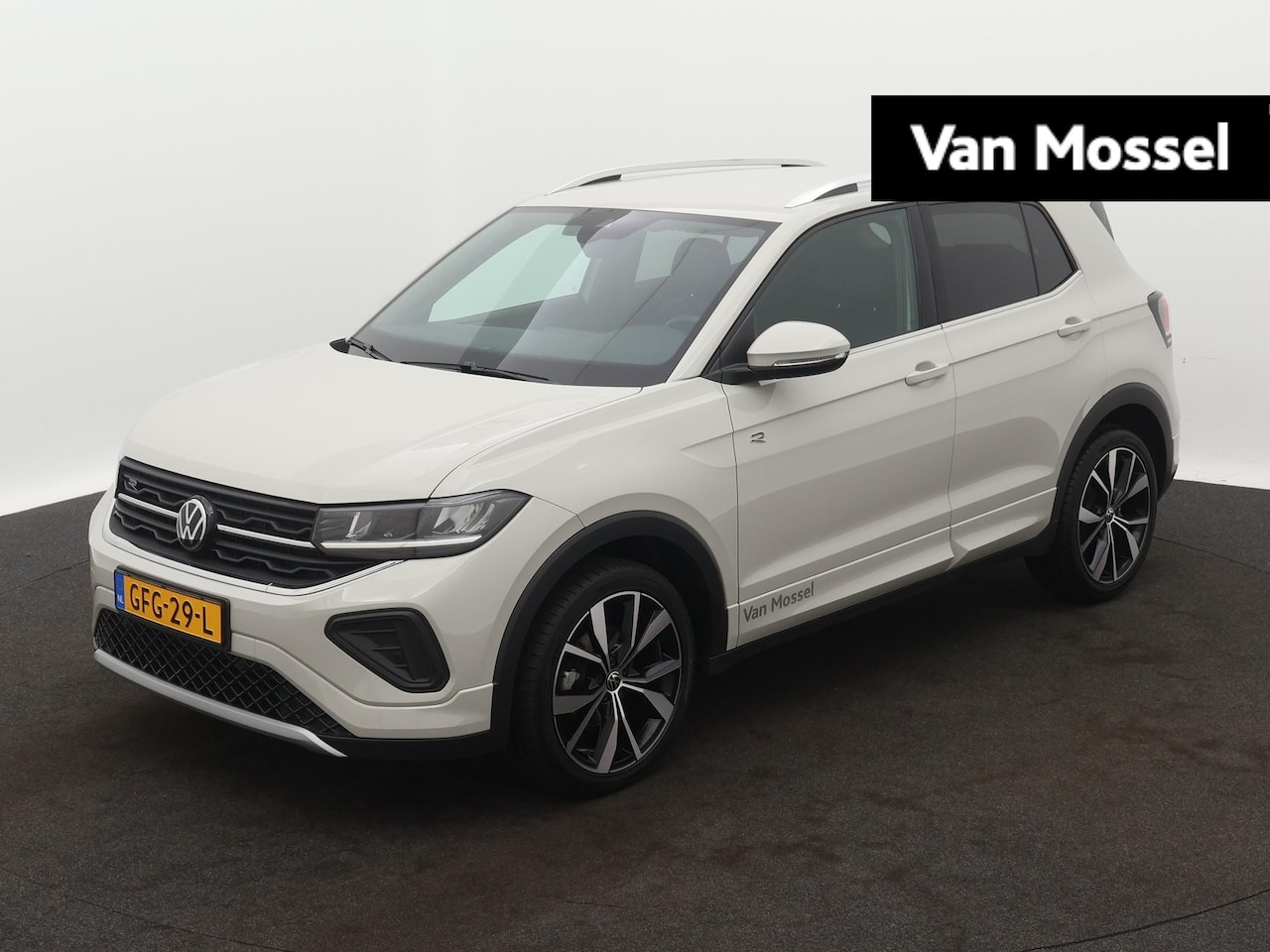 Volkswagen T-Cross - 1.0 TSI R-Line 116 PK | Demo | Achteruitrijcamera | Stoelverwarming | Keyless | Parkeersen - AutoWereld.nl