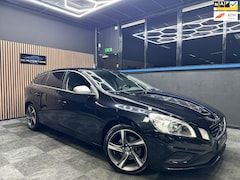 Volvo V60 - 1.6 R-Design 2e Eig navi H leder Xenon led Pdc Cruise 18Inch In perfecte Staat