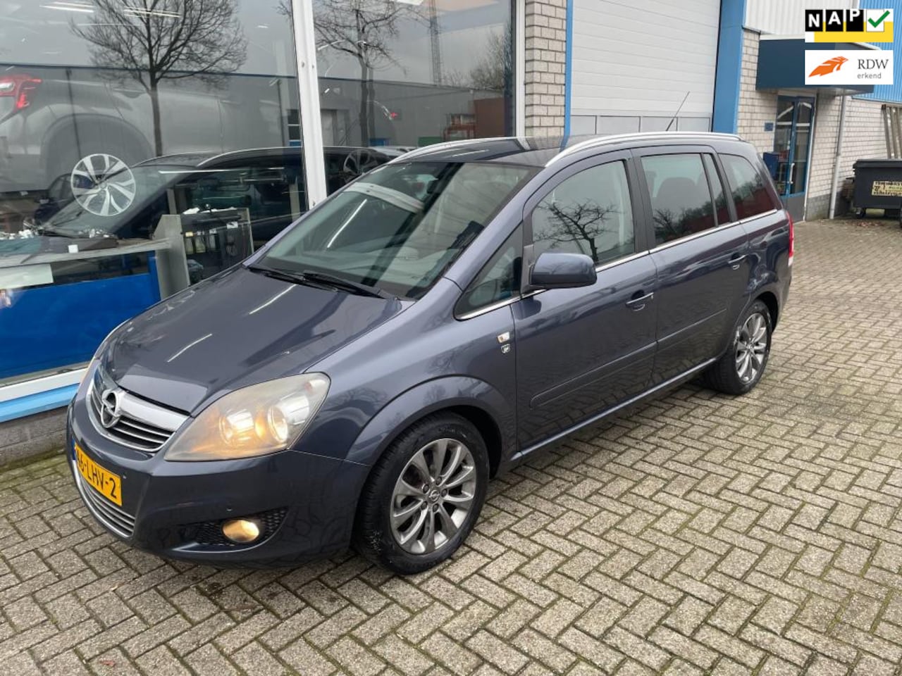 Opel Zafira - 1.8 111 years Edition 1.8 111 years Edition - AutoWereld.nl