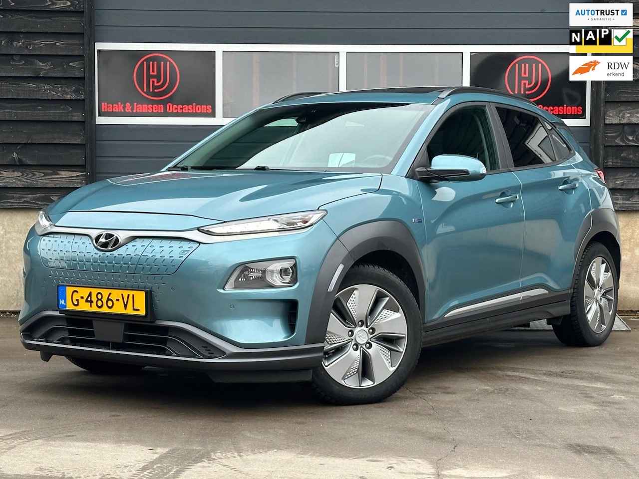 Hyundai Kona Electric - EV Premium 64 kWh - Pano - HUD - Stoelverwarming - AutoWereld.nl