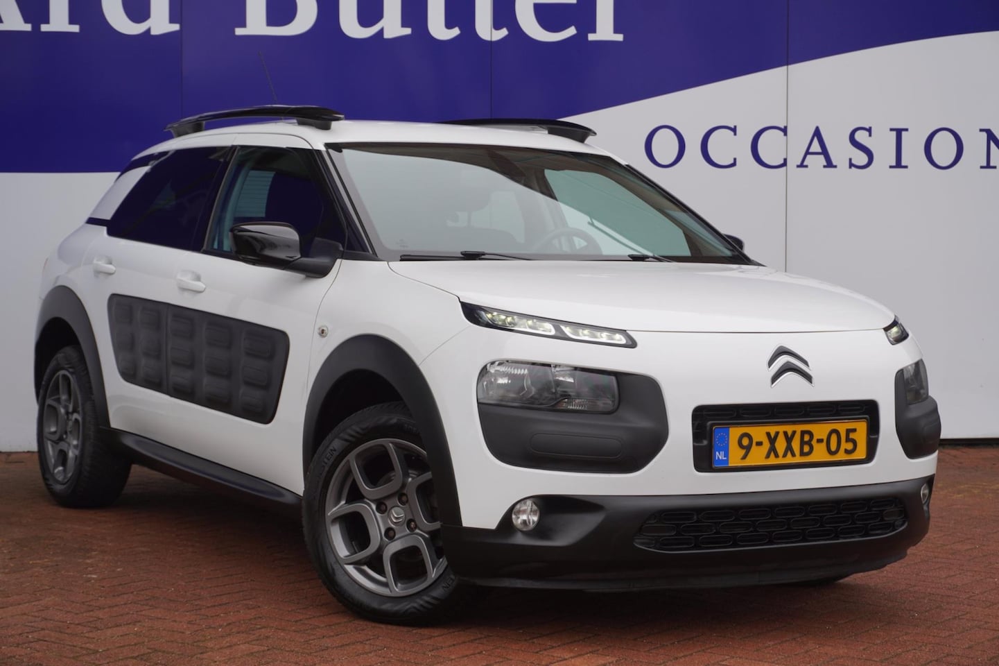 Citroën C4 Cactus - 1.2 e-VTi Shine+Navigatie+camera+airco+dab+= NOVEMBER 2014 - AutoWereld.nl