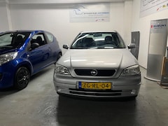 Opel Astra - 1.6-16V Club