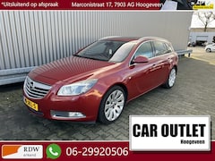 Opel Insignia Sports Tourer - 2.8 T Executive 4x4 AUTOMAAT, Leer, Pano, CC, PDC, LM, Trekh, nw. APK – Inruil Mogelijk –