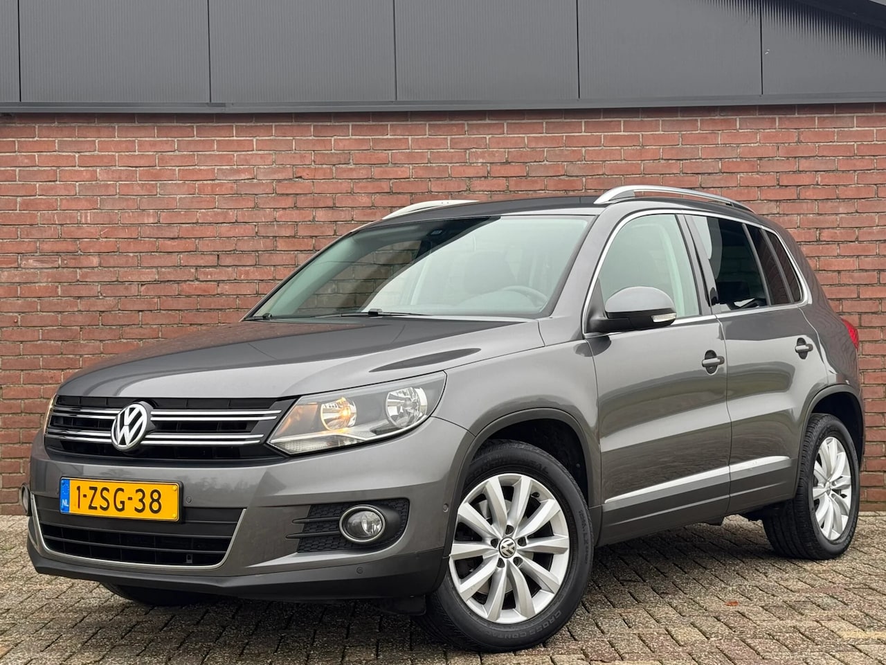 Volkswagen Tiguan - 160 PK | 1E EIG! | NL-AUTO! | DEALER OH! - AutoWereld.nl