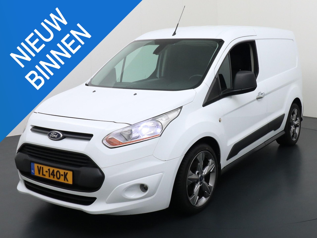 Ford Transit Connect - 1.6 TDCI L1 Titanium Sport - AutoWereld.nl