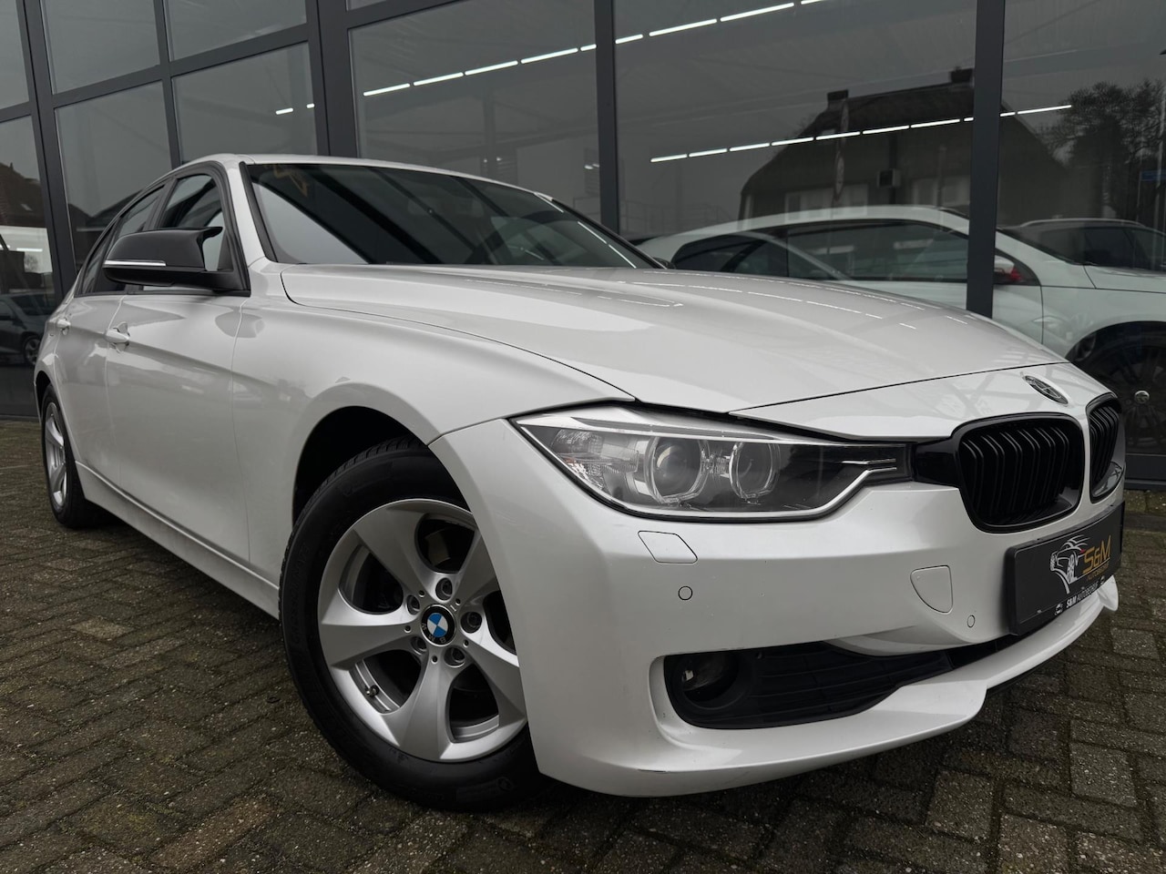 BMW 3-serie - 320i EfficientDynamics Edition High Executive 320i EfficientDynamics Edition High Executive - AutoWereld.nl