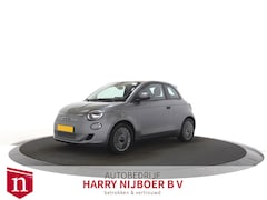 Fiat 500 - La Prima 42 kWh Navigatiesysteem / Panoramadak / DAB ontvanger