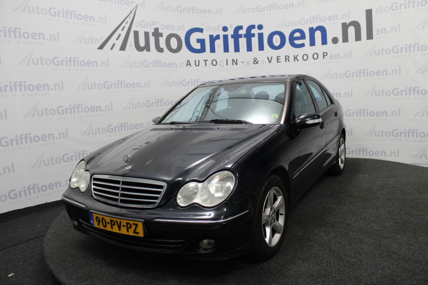 Mercedes-Benz C-klasse - 180 K. Avantgarde nette sedan met airco - AutoWereld.nl